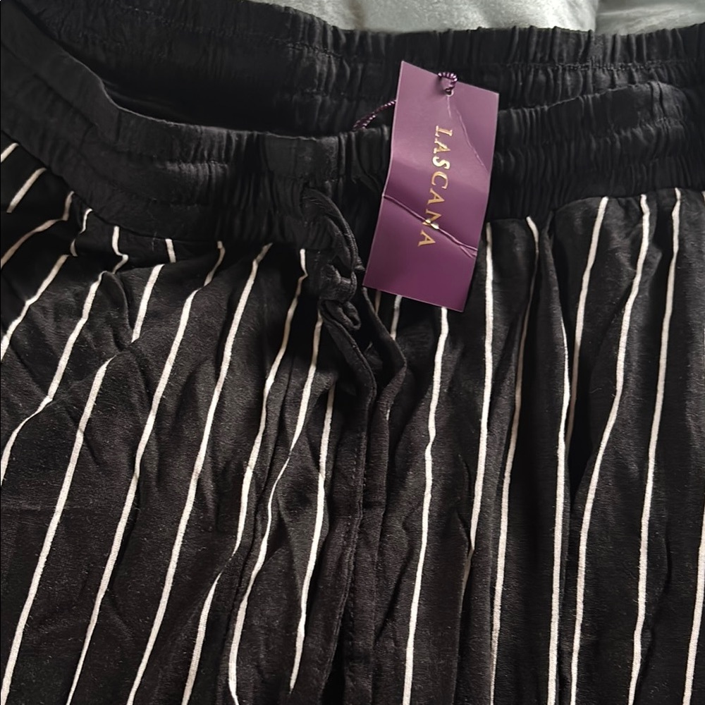 Black and White Striped Pants by LascanA